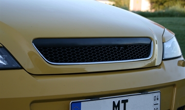 AUTO-STYLE Grill ohne Markenemblem kompatibel mit Opel Astra G